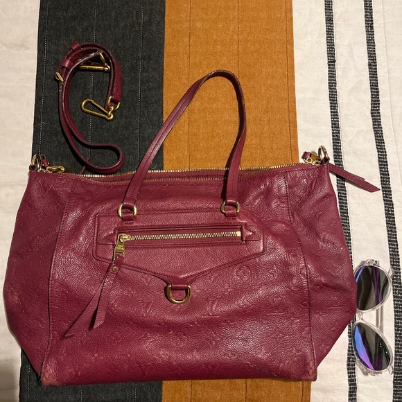 LV authentic bag - Picture 1 of 8
